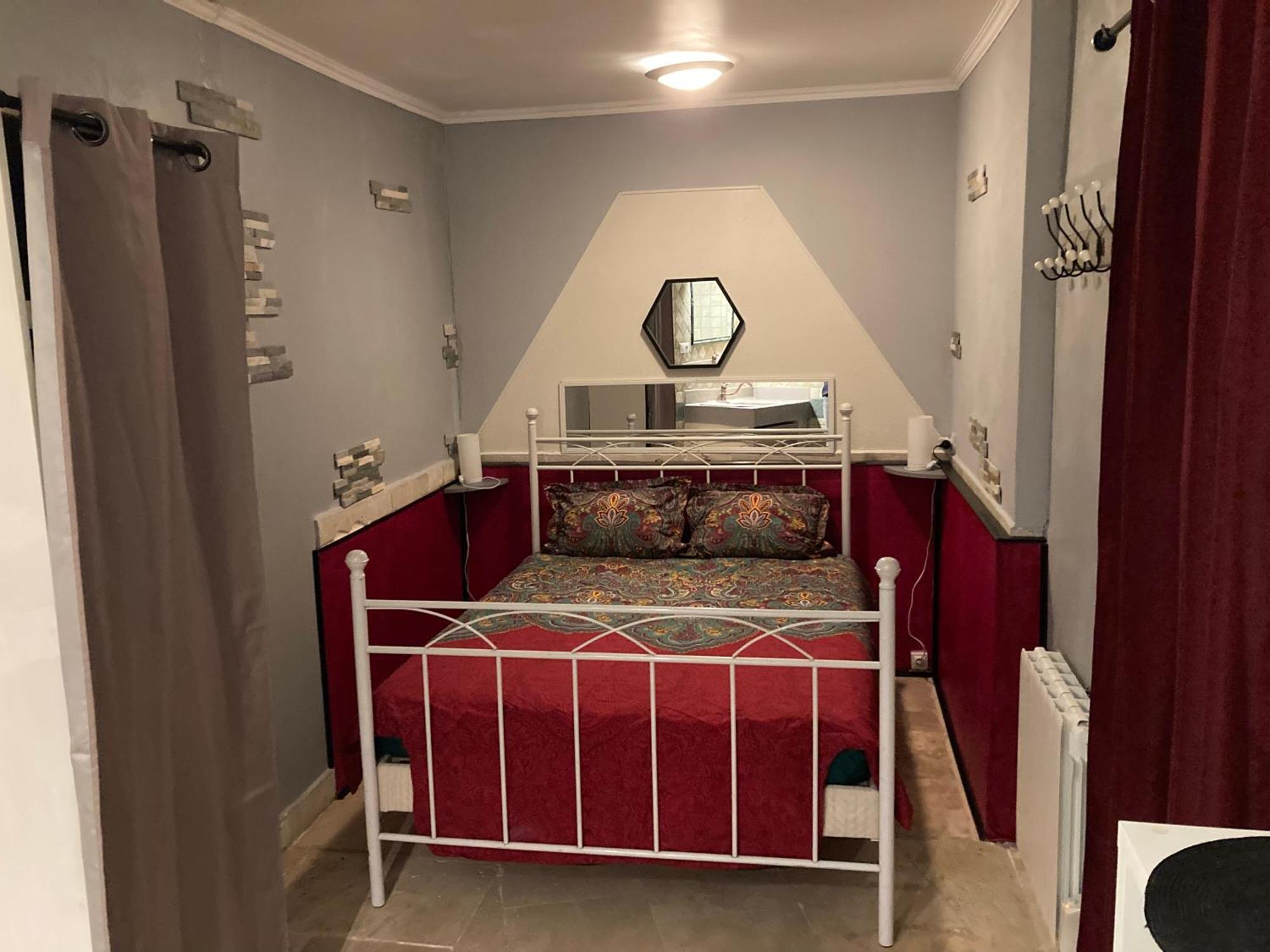 Tres Bel Appartement Cosy Et Chaleureux A Nîmes Exterior foto